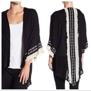 NWT Steve Madden Black White Lolita Draped Shawl Fringe High-Low Wrap OS